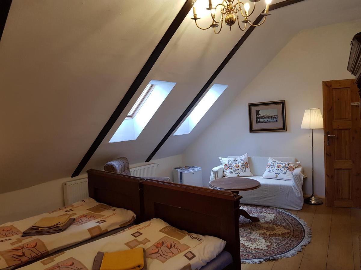 סלבוניצה Apartmany U Sv. Floriana מראה חיצוני תמונה