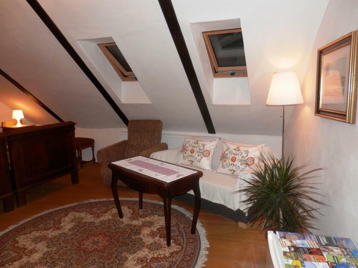 סלבוניצה Apartmany U Sv. Floriana מראה חיצוני תמונה